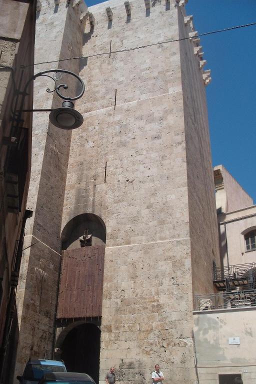 Studio Apartments Centro Storico Via Manno カリアリ エクステリア 写真