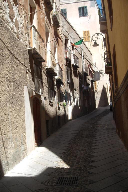 Studio Apartments Centro Storico Via Manno カリアリ エクステリア 写真