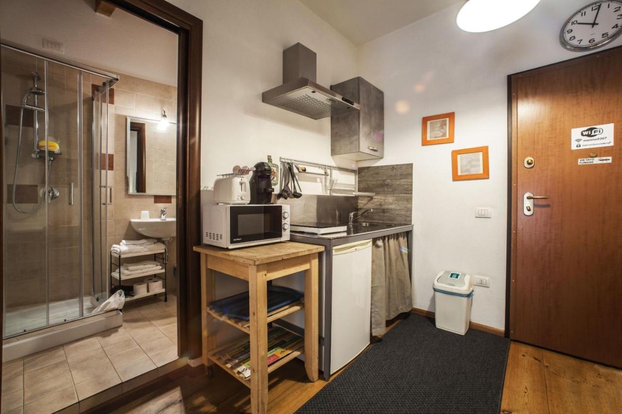 Studio Apartments Centro Storico Via Manno カリアリ エクステリア 写真