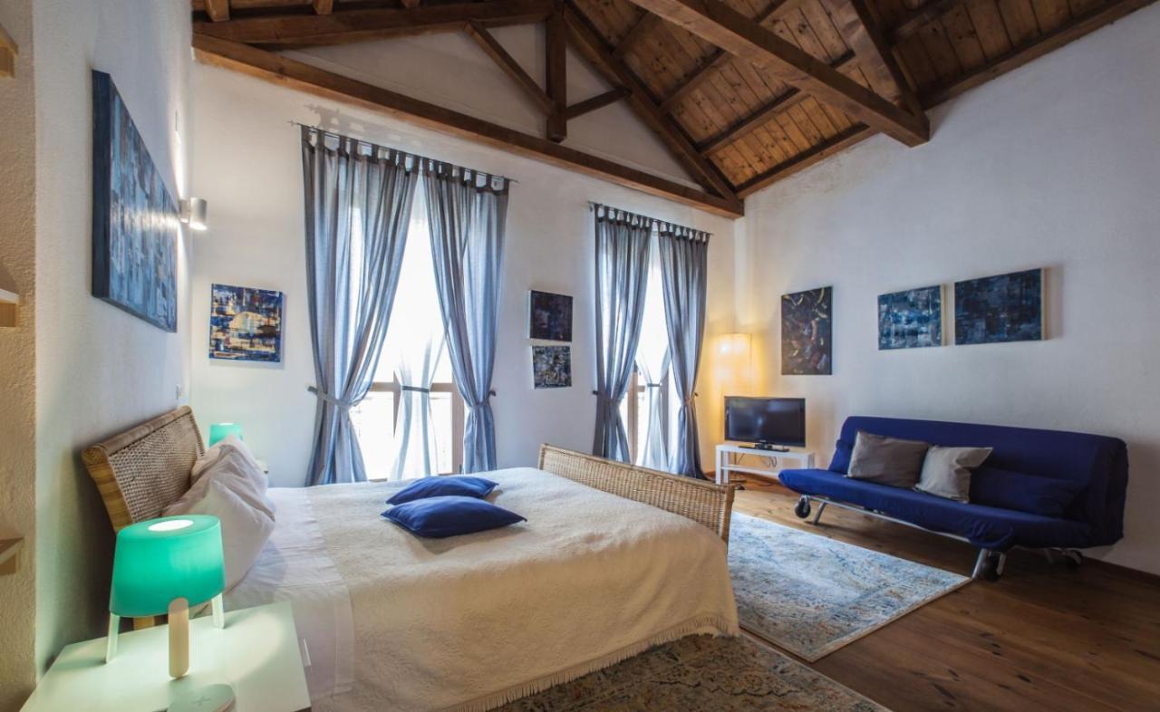 Studio Apartments Centro Storico Via Manno カリアリ エクステリア 写真