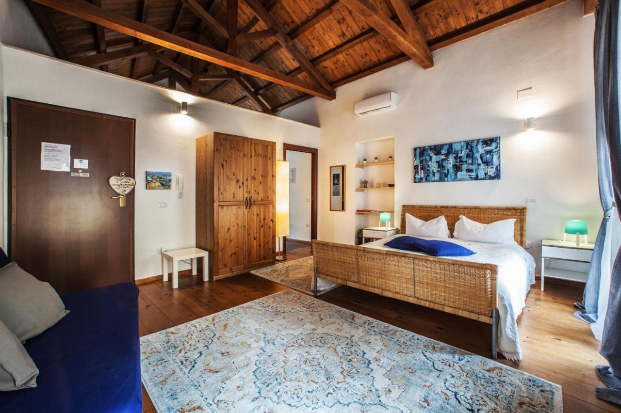 Studio Apartments Centro Storico Via Manno カリアリ エクステリア 写真