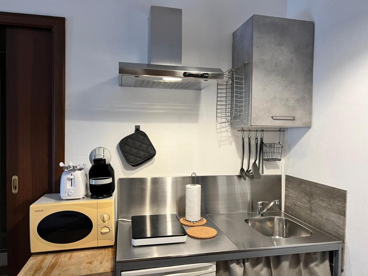 Studio Apartments Centro Storico Via Manno カリアリ エクステリア 写真
