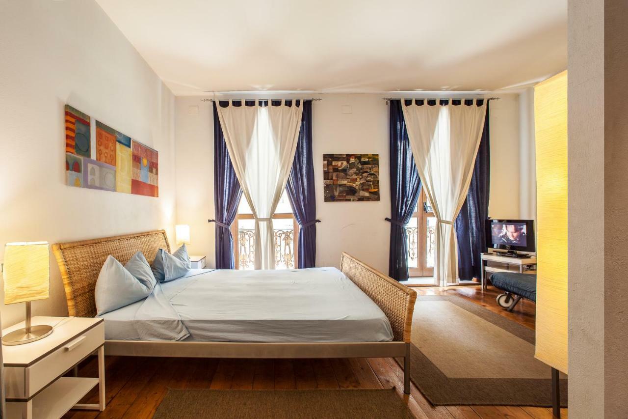 Studio Apartments Centro Storico Via Manno カリアリ エクステリア 写真