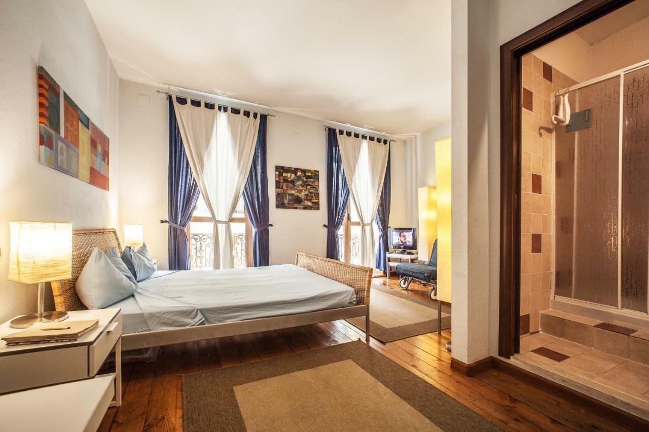 Studio Apartments Centro Storico Via Manno カリアリ エクステリア 写真