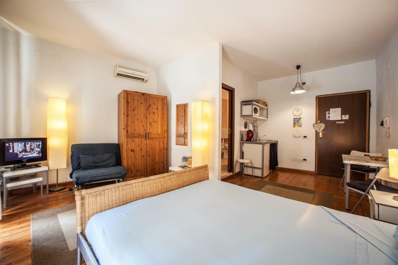 Studio Apartments Centro Storico Via Manno カリアリ エクステリア 写真